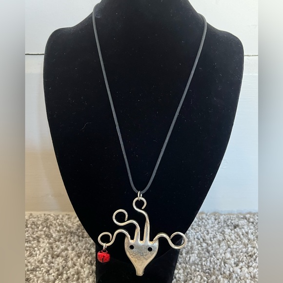 Silvertone Metal Reindeer Face Necklace - 18” Rubber Cord - Picture 2 of 6